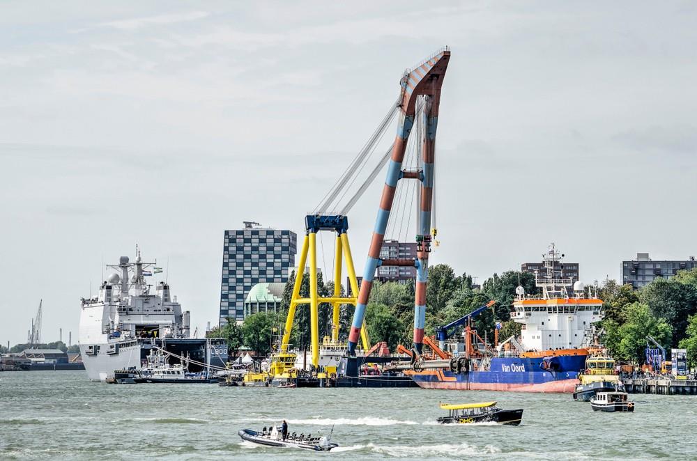 Květinové korzo a slavnosti lodí v Rotterdamu