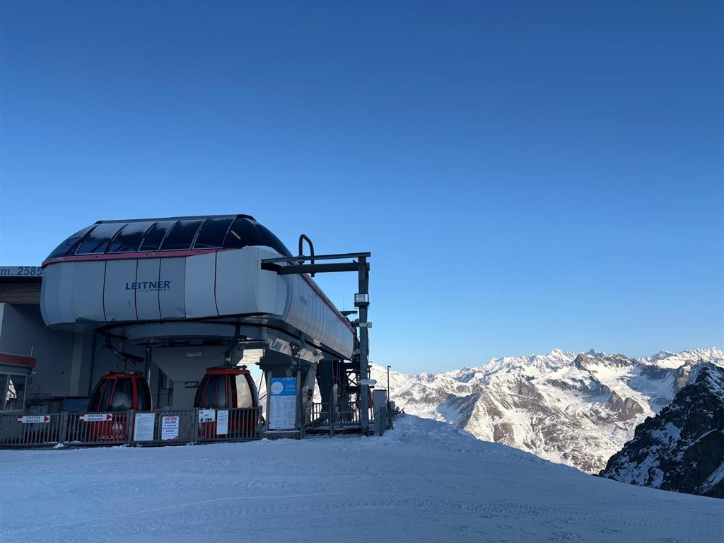 6denní zájezd s polopenzí a skipasem v ceně – hotely různé Passo Tonale a okolí
