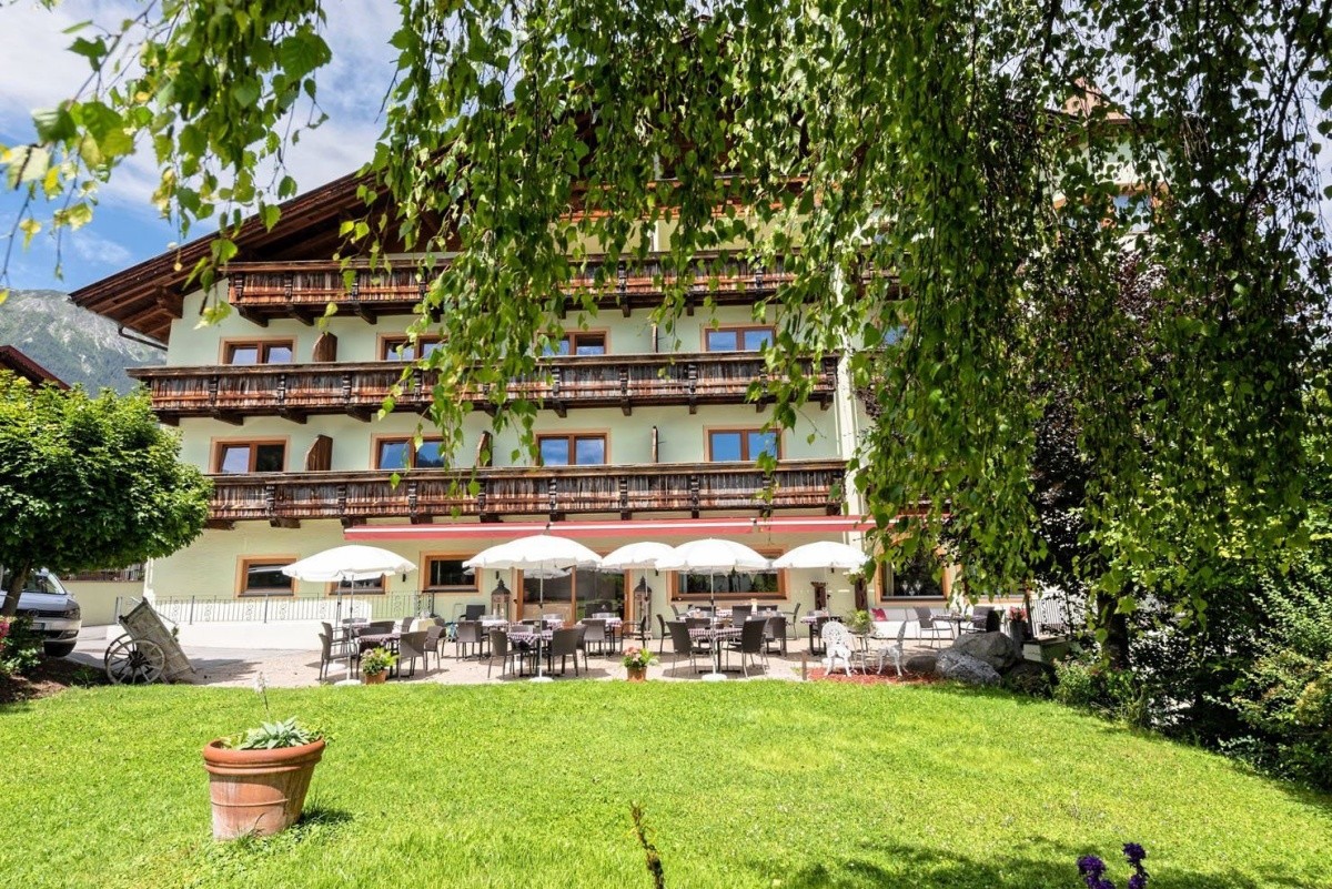 Posthaus Stubai And Smart
