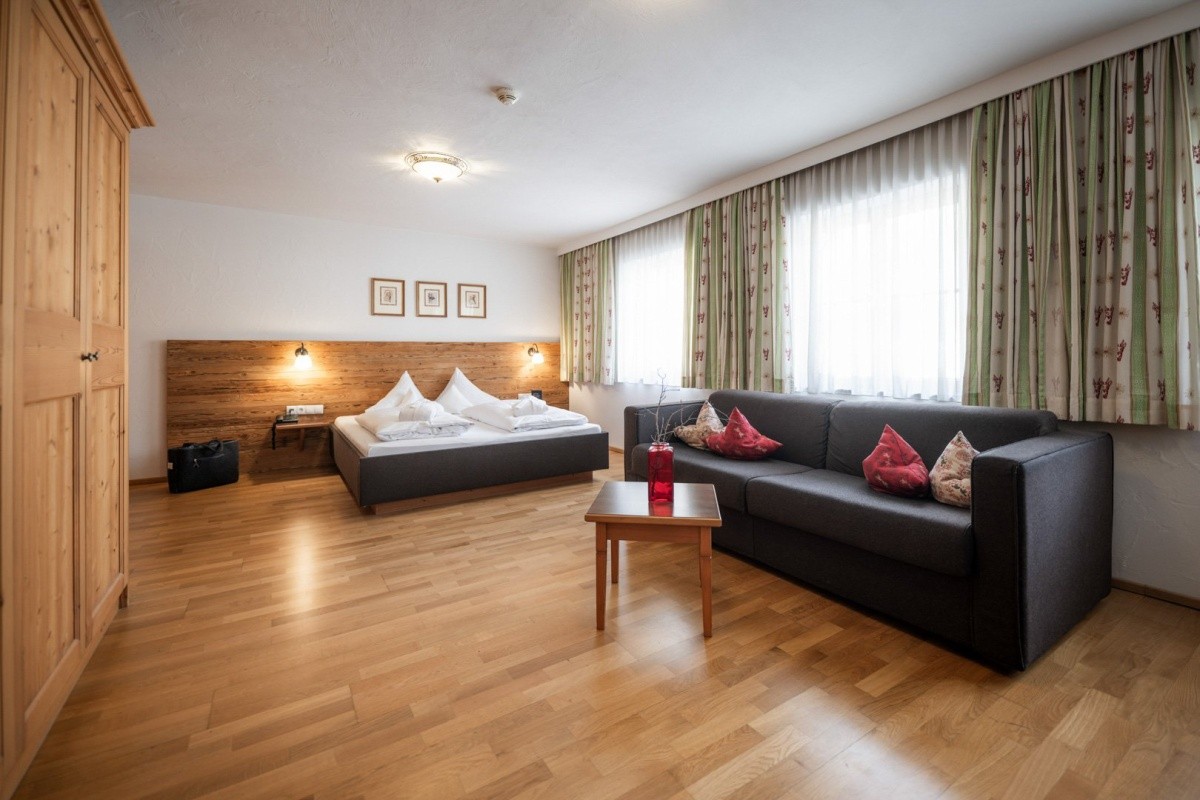 Posthaus Stubai And Smart