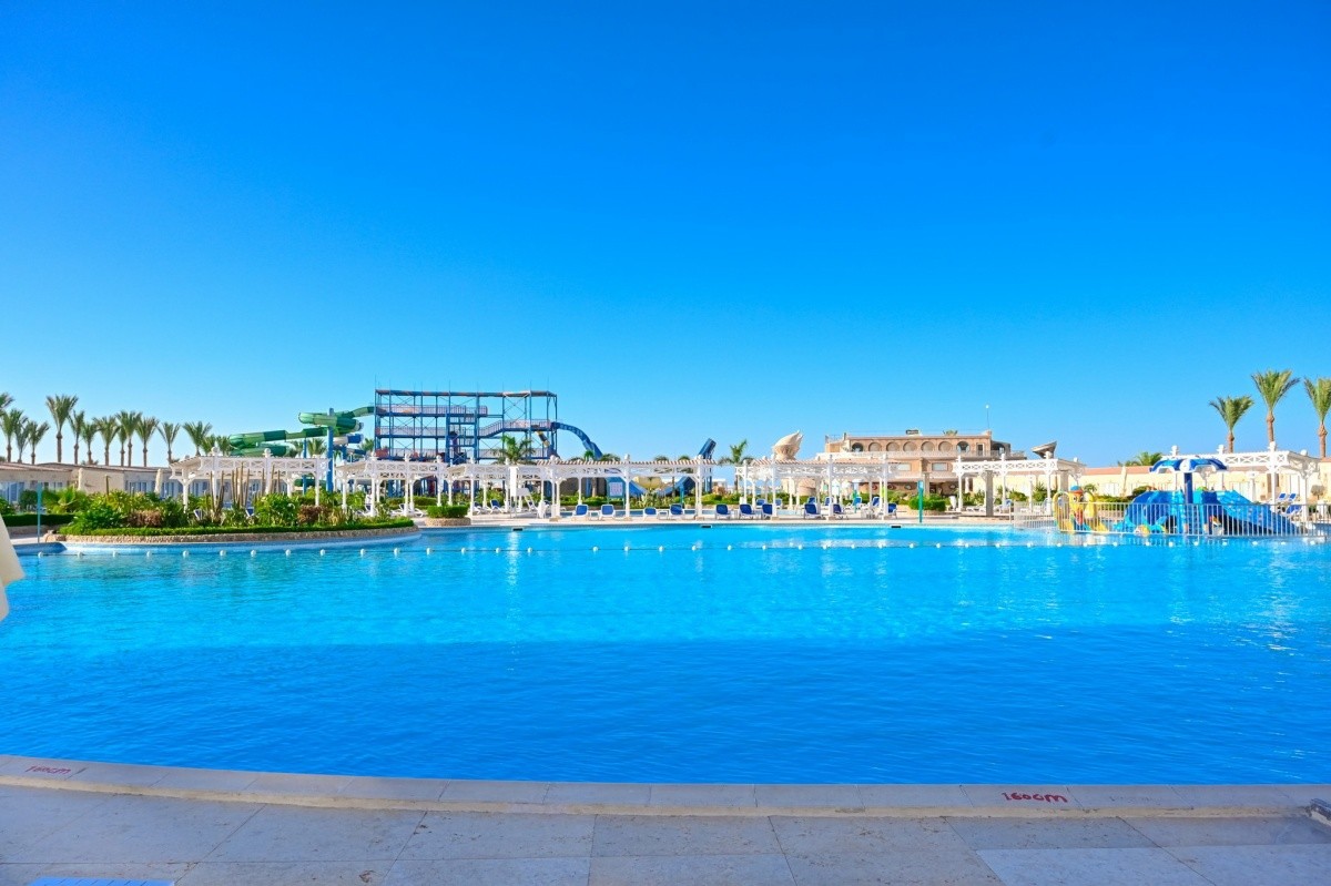 Sunrise Aster Aqua Park Resort