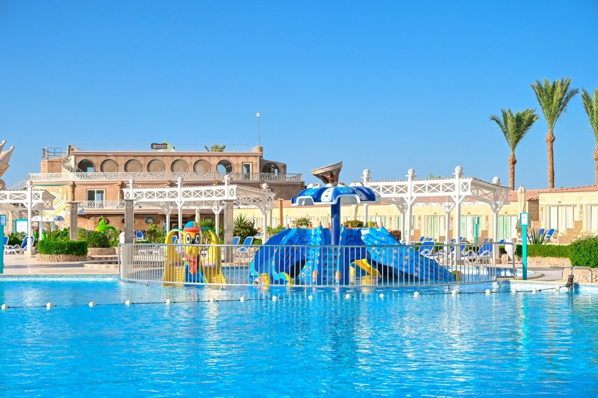 Sunrise Aster Aqua Park Resort