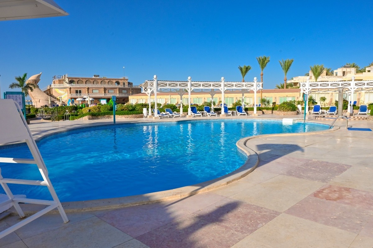 Sunrise Aster Aqua Park Resort