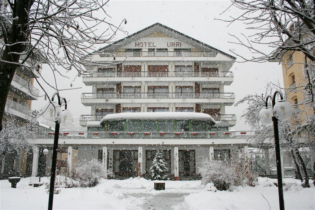 6denní velikonoční zájezd s polopenzí a skipasem – hotel Urri