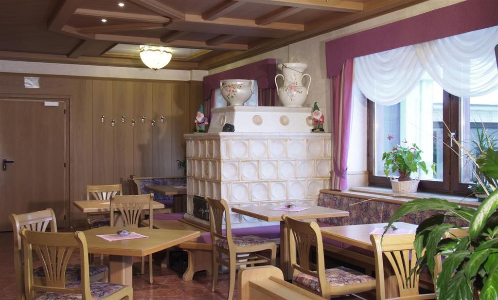 6denní zájezd (denní přejezd) s dopravou, polopenzí a skipasem v ceně – hotel Eden
