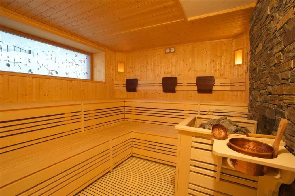 6denní zájezd (denní přejezd) s dopravou, polopenzí a skipasem v ceně – hotel Eden