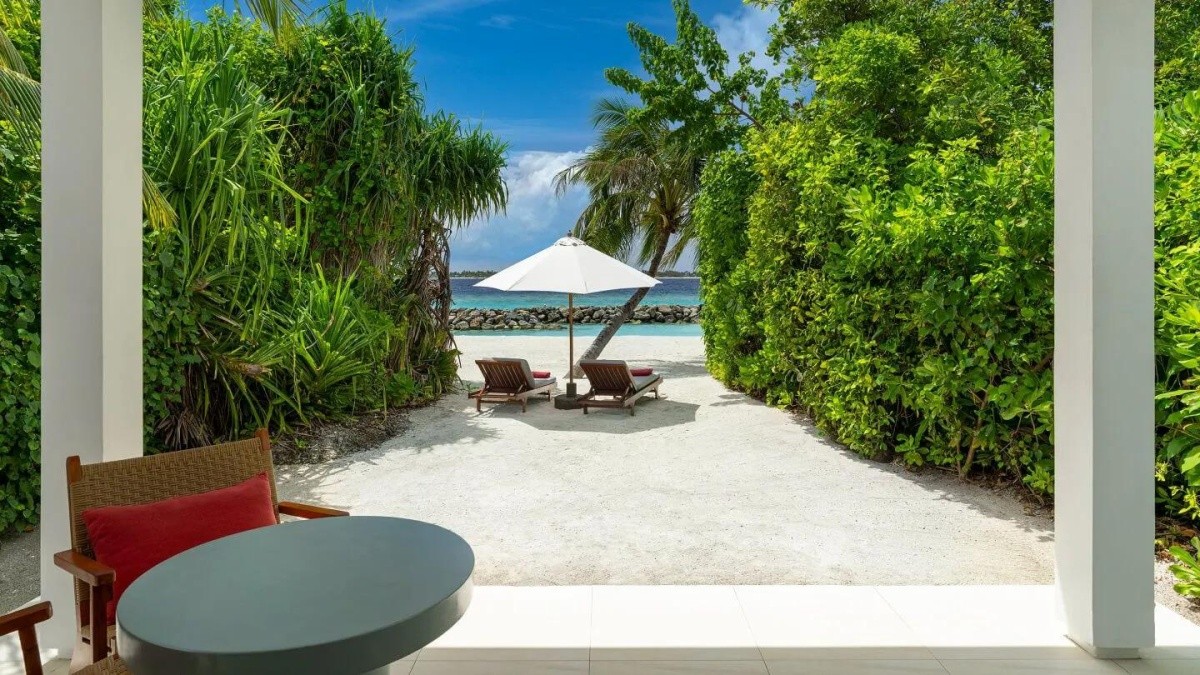 Niva Dhigali Maldives