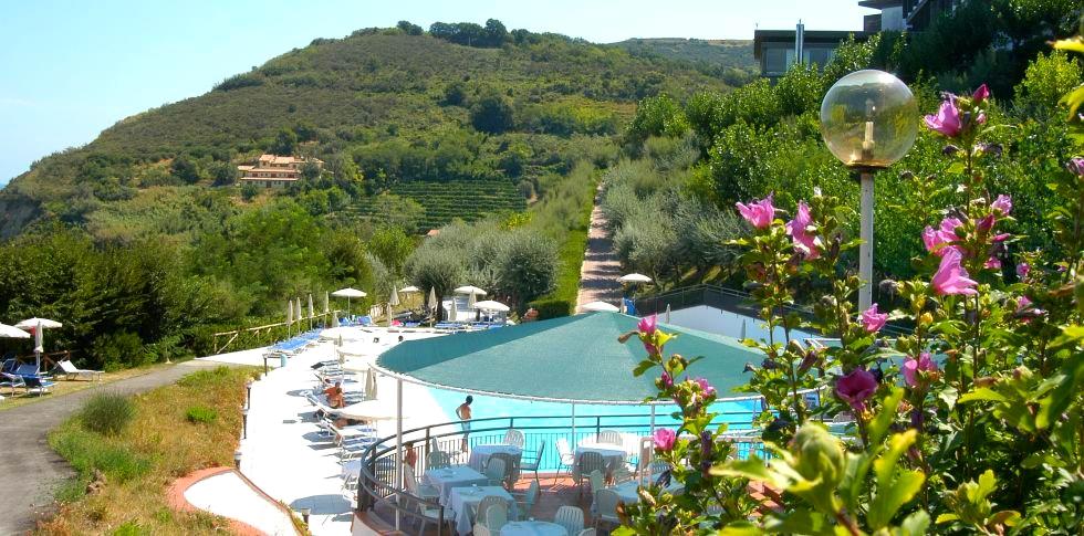 Hotel Capo Est