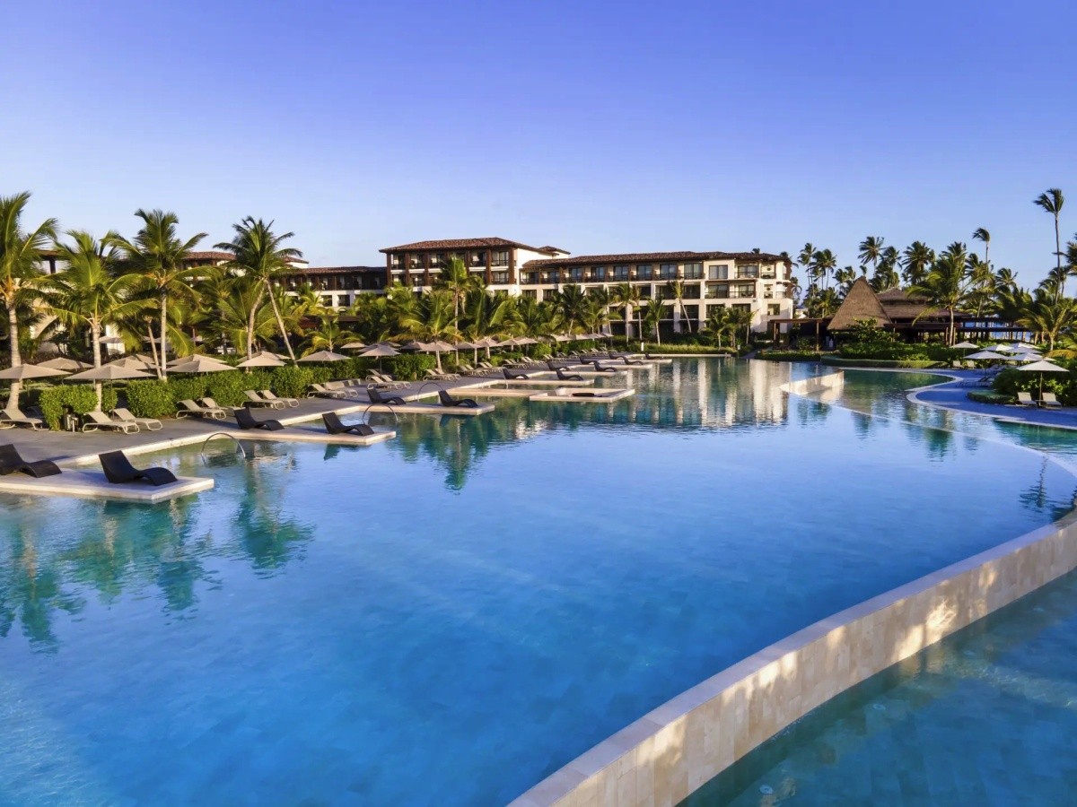 Lopesan Caoba Lagoon