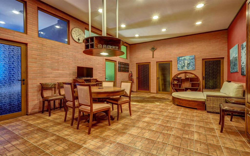 Continental Apartments