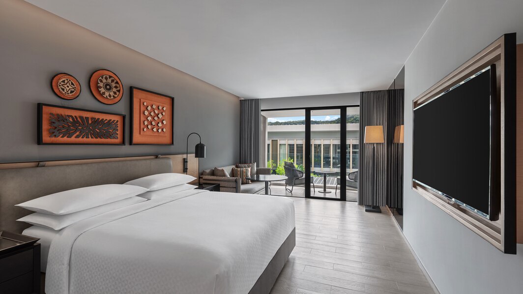 Four Points By Sheraton Phuket Patong Beach Resort