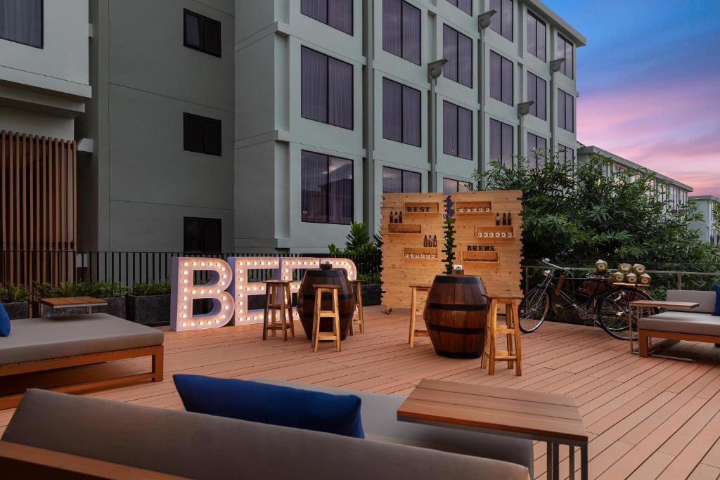Four Points By Sheraton Phuket Patong Beach Resort