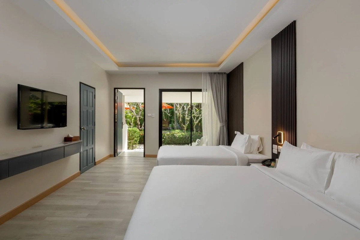 Nai Yang Beach Resort