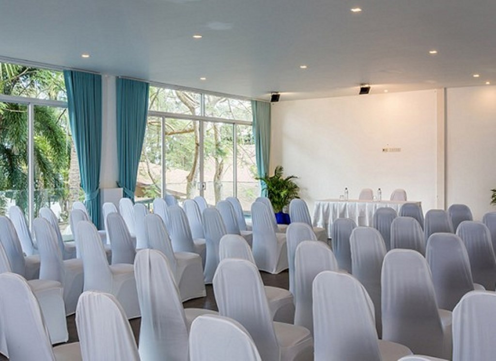 Nai Yang Beach Resort