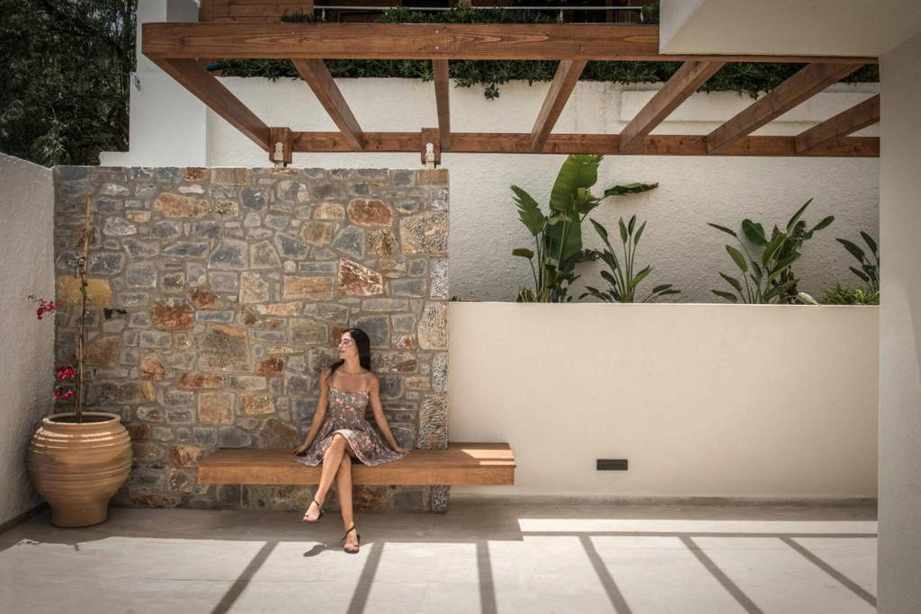Vaya Suites