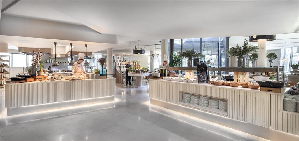 Valamar Lacroma Hotel