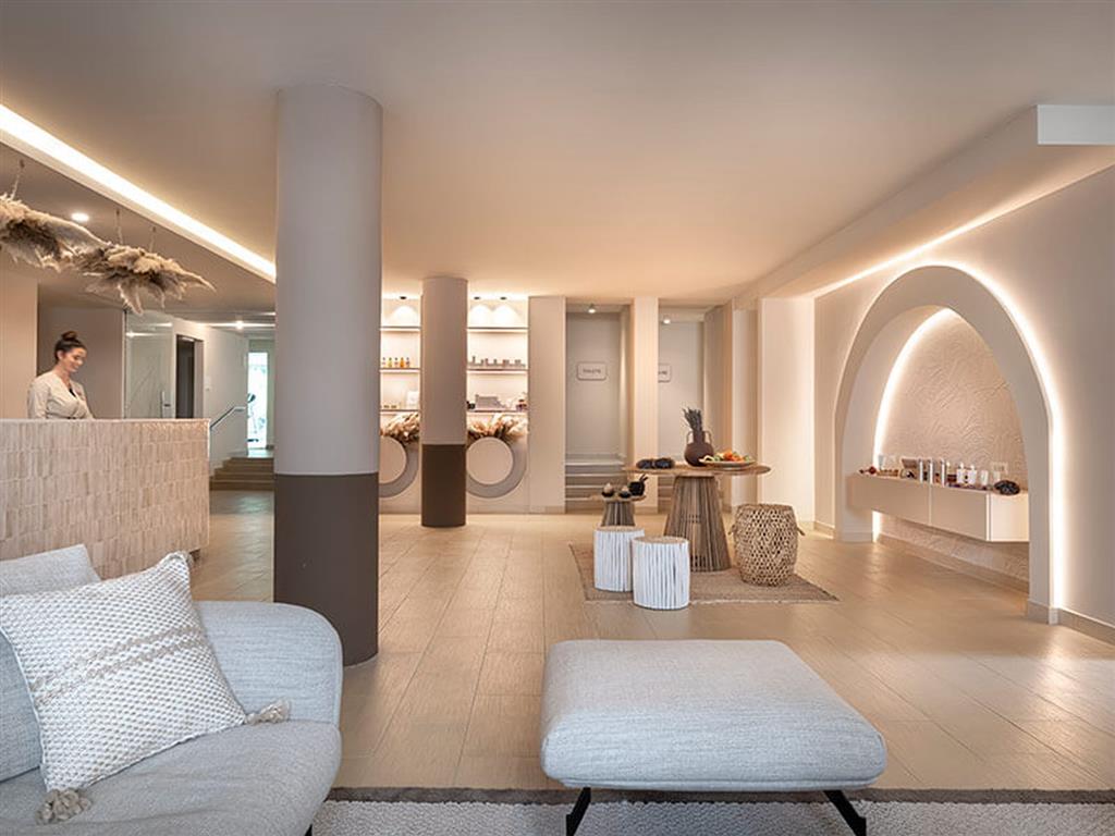 Valamar Lacroma Hotel