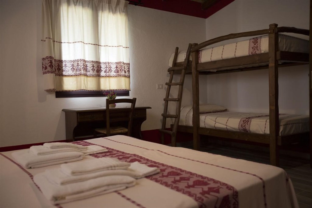 Agriturismo S'ozzastru (Dorgali)
