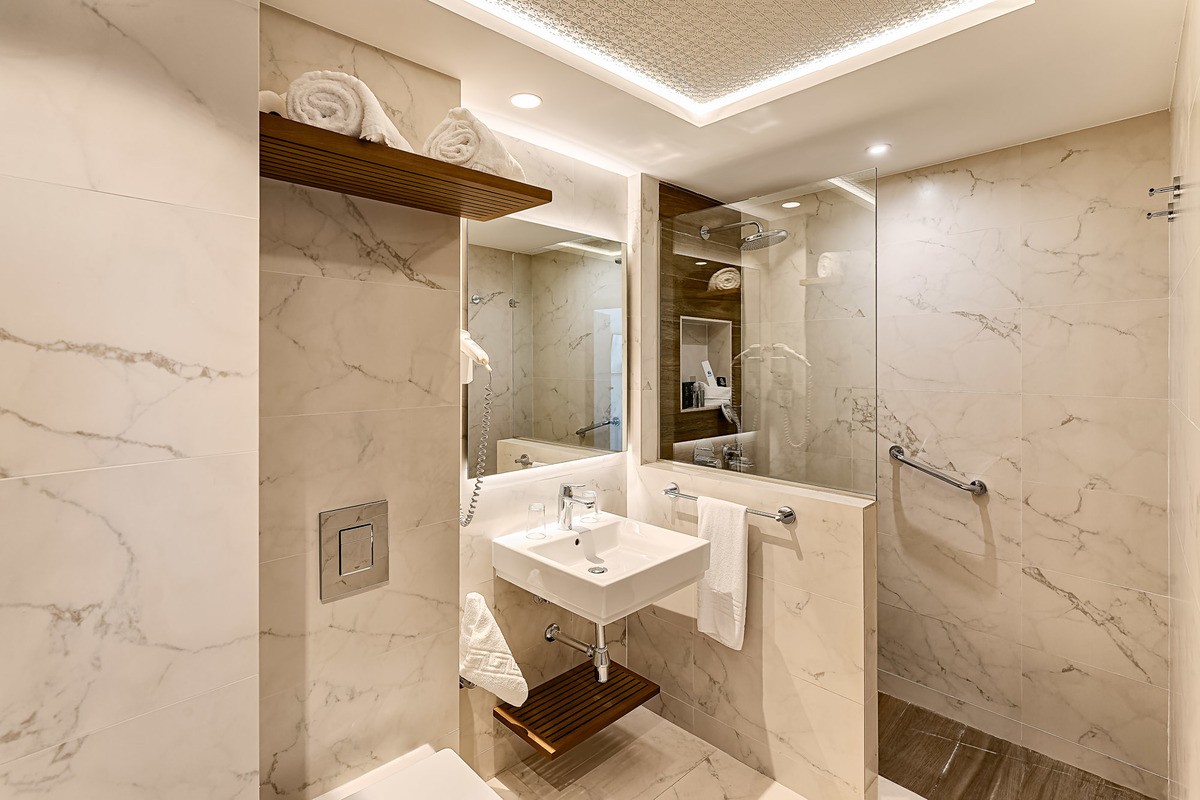 Sercotel Hotel Perla Marina