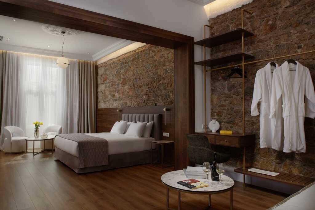 La Divina Aria Hotels