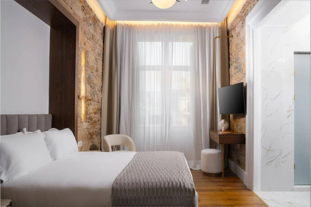 La Divina Aria Hotels