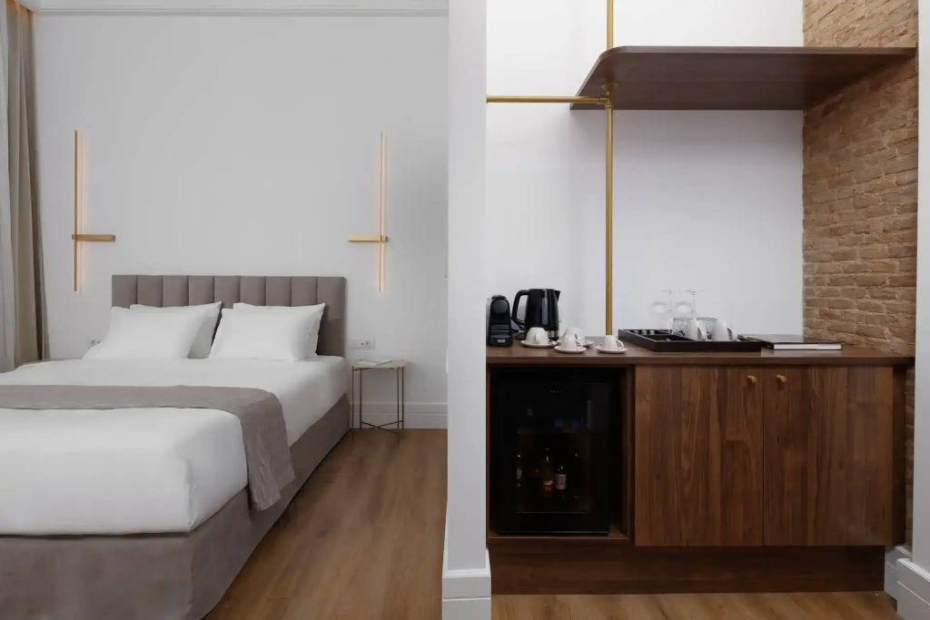 La Divina Aria Hotels