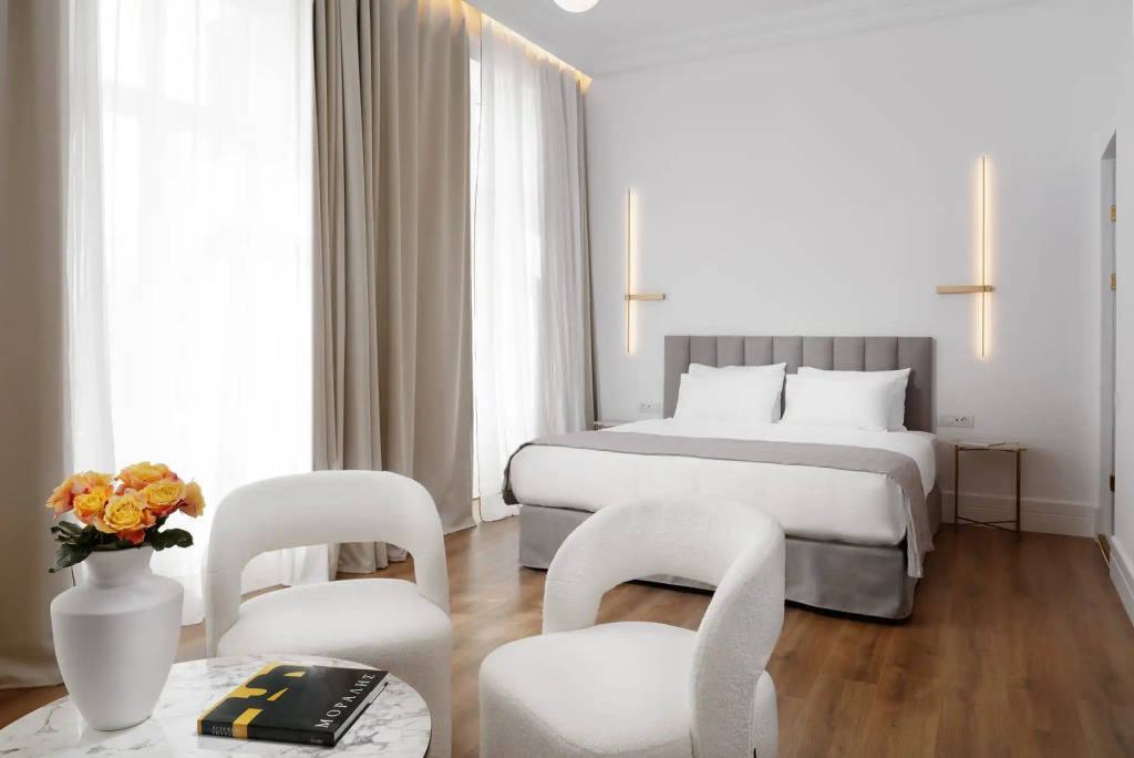 La Divina Aria Hotels