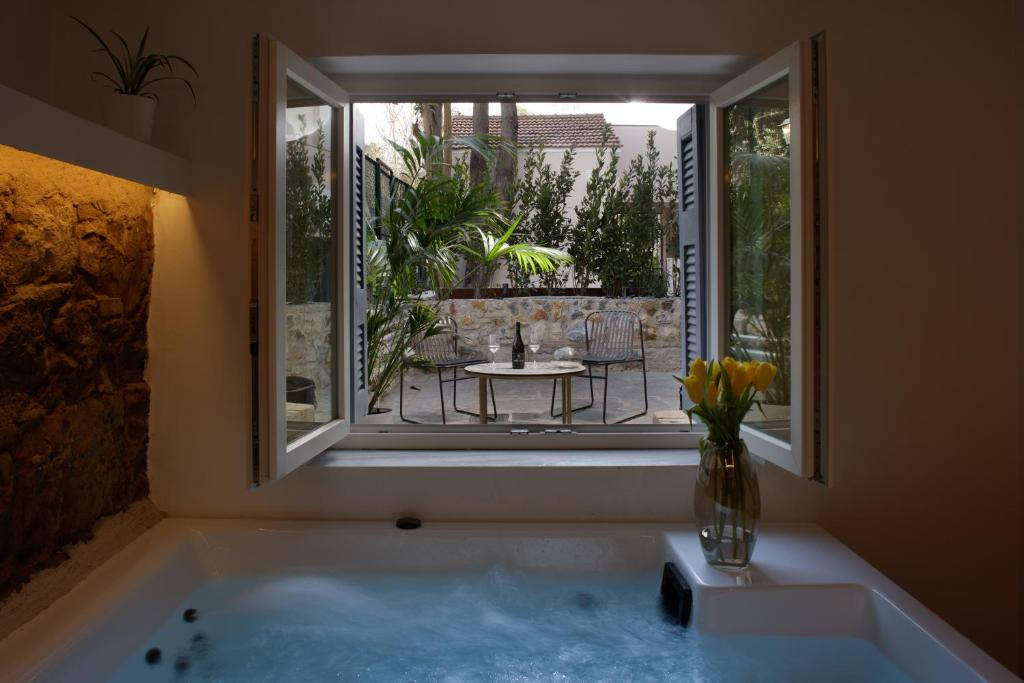 La Divina Aria Hotels