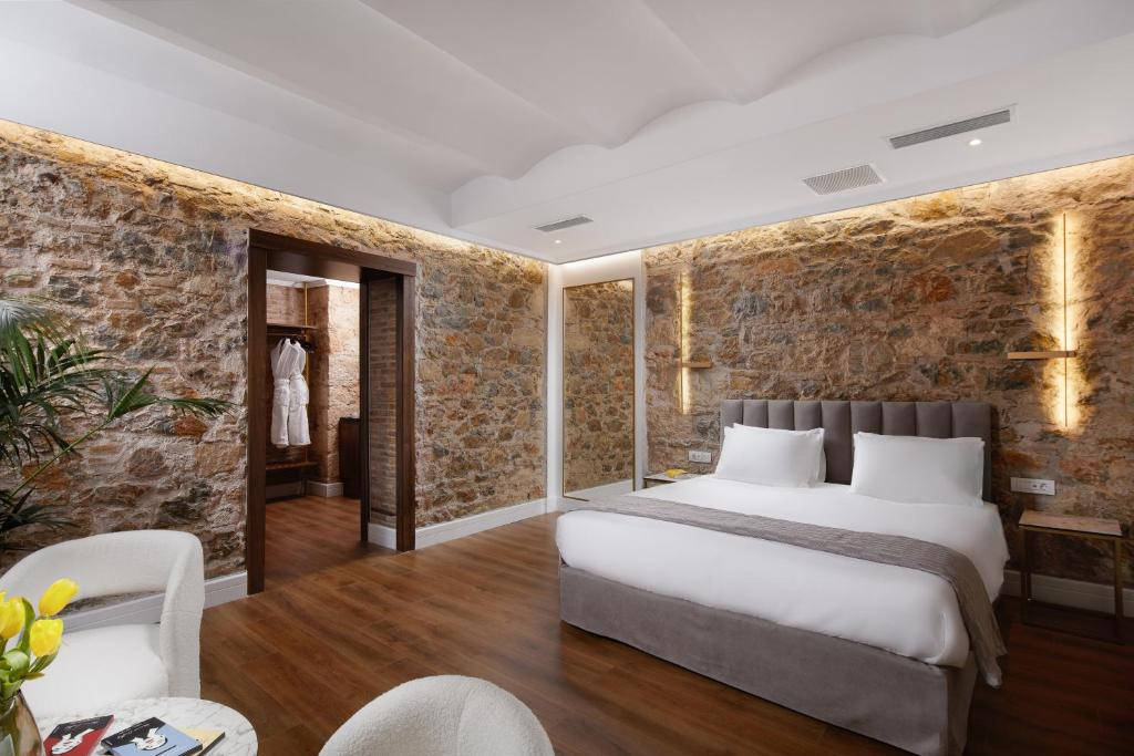 La Divina Aria Hotels