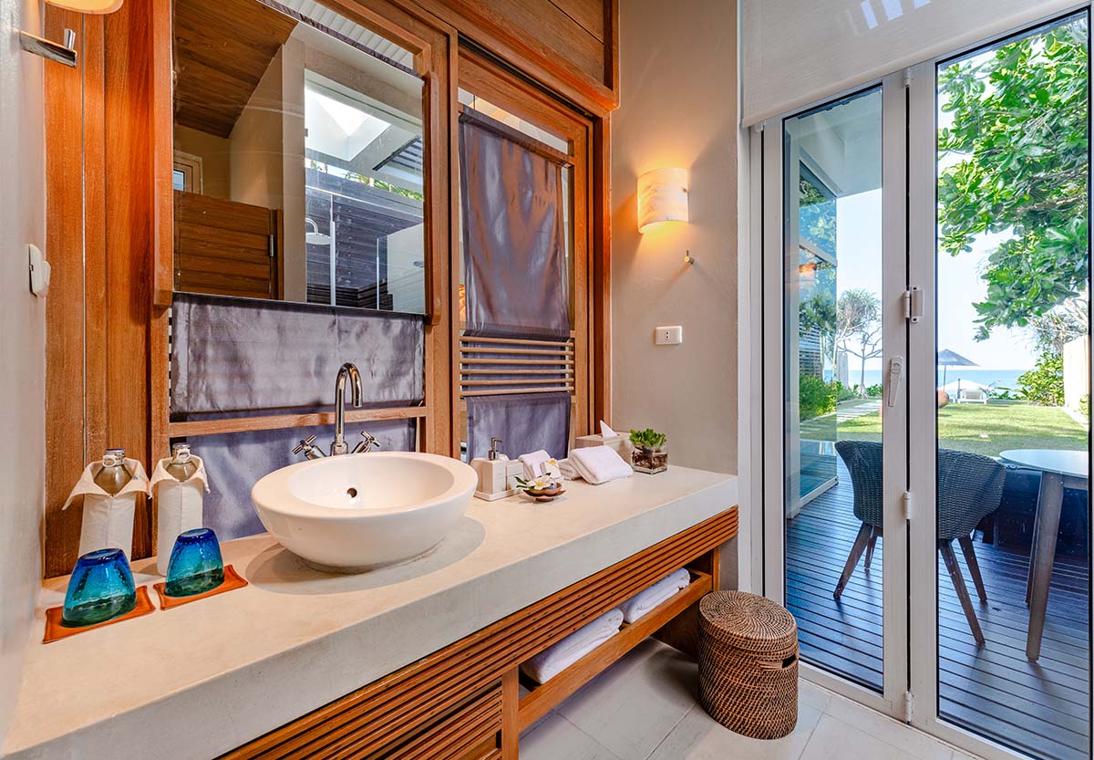 Aleenta Phuket Resort