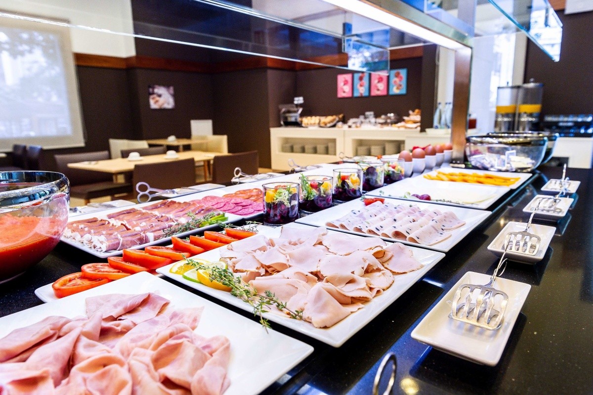 Tryp Valencia Oceanic Hotel