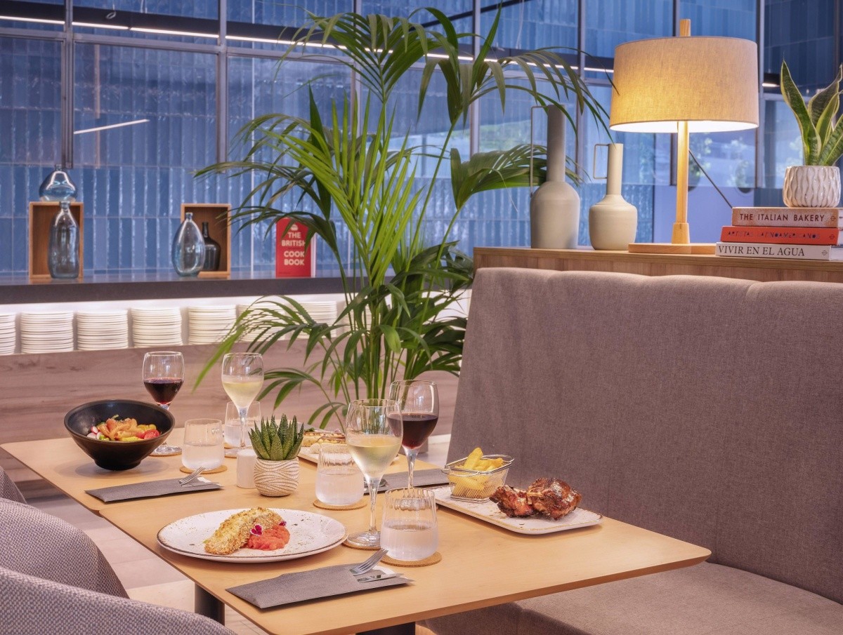 Tryp Valencia Oceanic Hotel