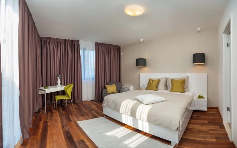 Villa More