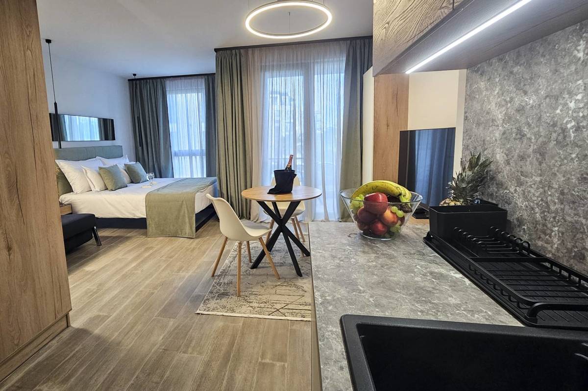 Azur Premium Resort