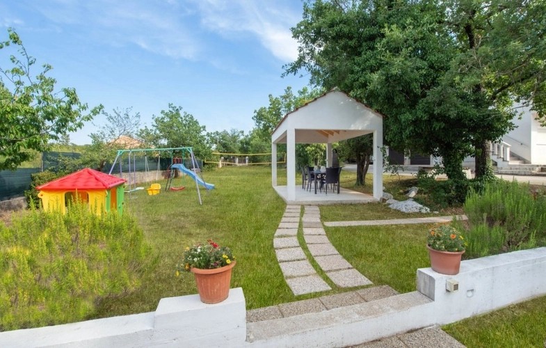Villa Paradise (Prgomet)