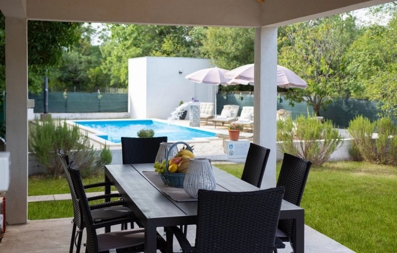 Villa Paradise (Prgomet)