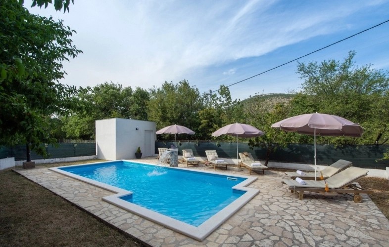 Villa Paradise (Prgomet)