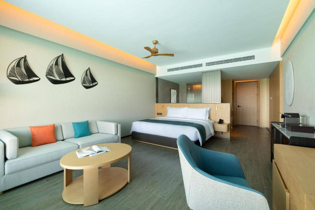 Sanya Junji Seaview
