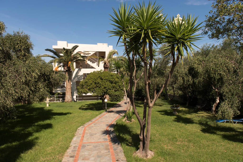 Proimos Apartments