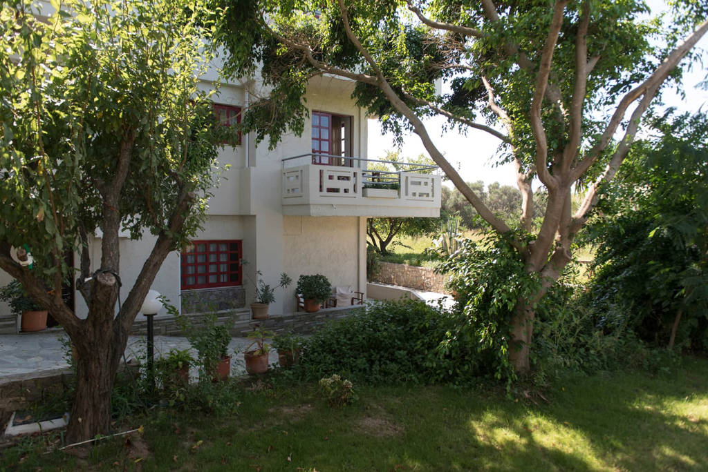 Proimos Apartments