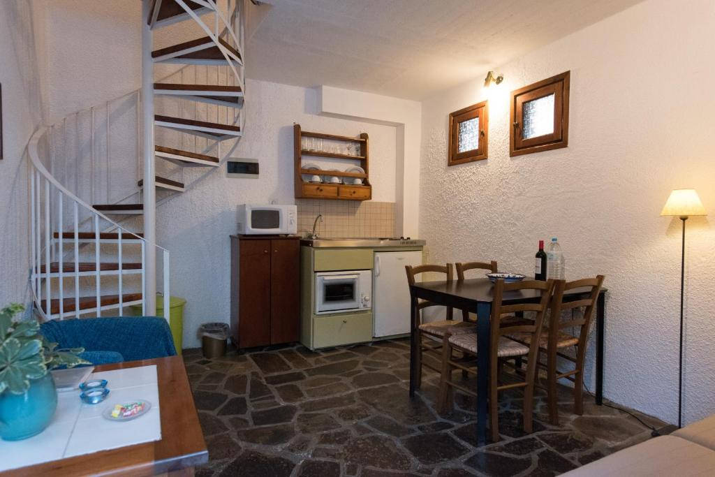 Proimos Apartments