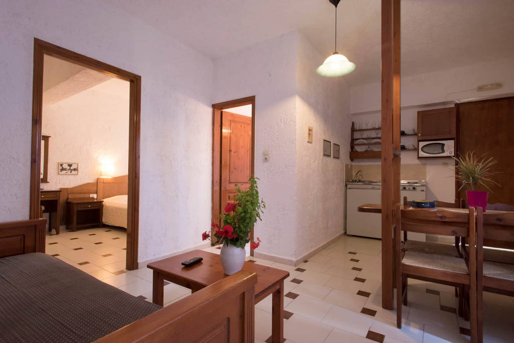 Proimos Apartments