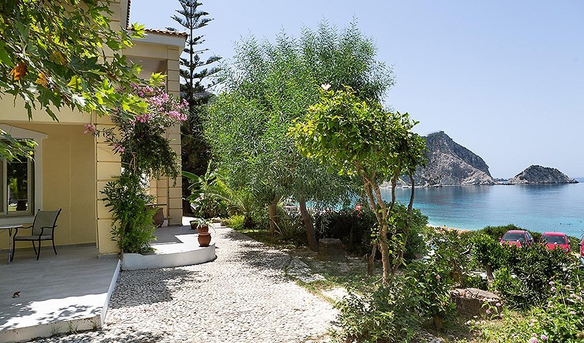Petani Beach Suites