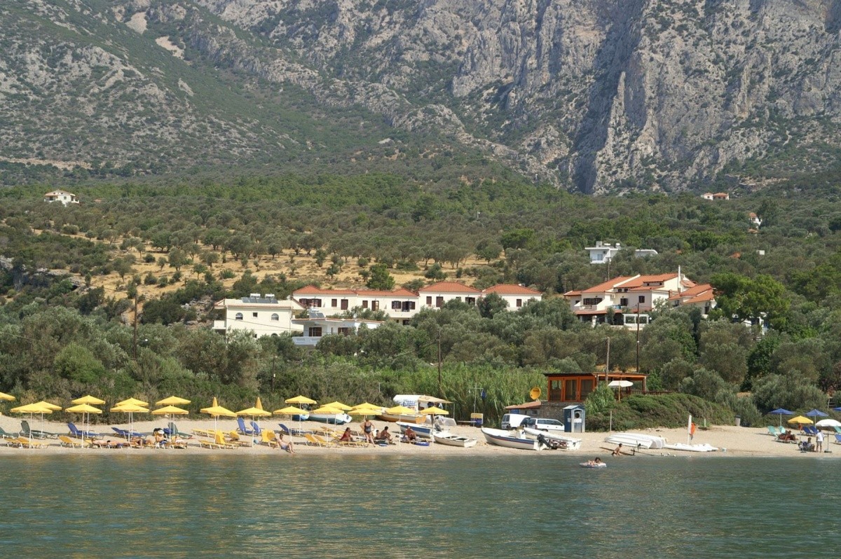 Limnionas Bay