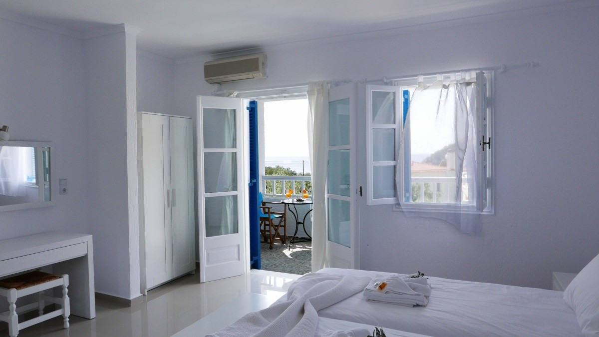 Limnionas Bay