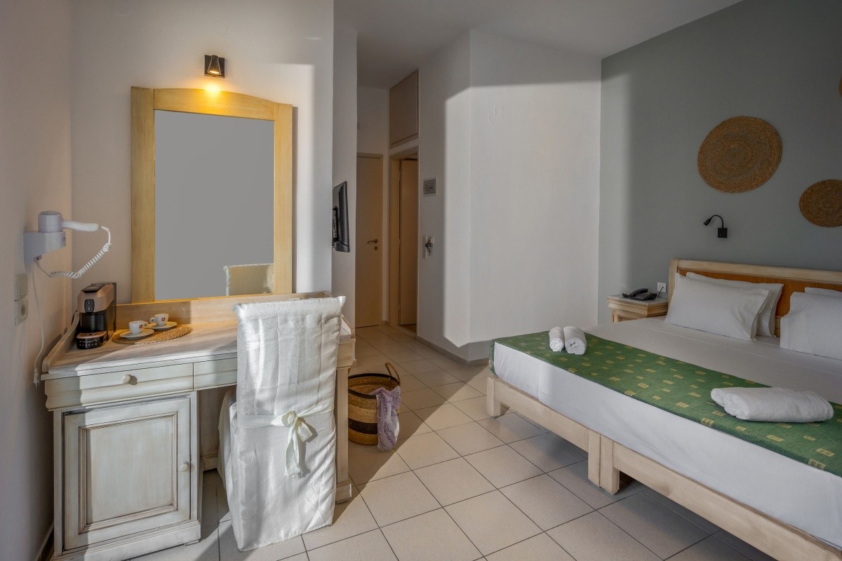 Naiades Hotel By Estia