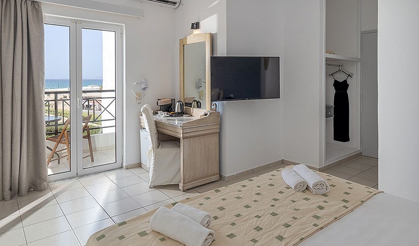 Naiades Hotel By Estia