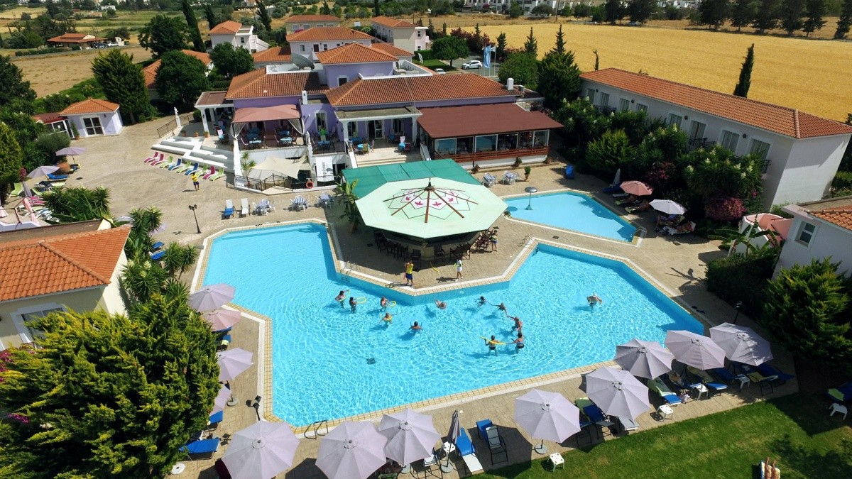 Akamanthea Holiday Village
