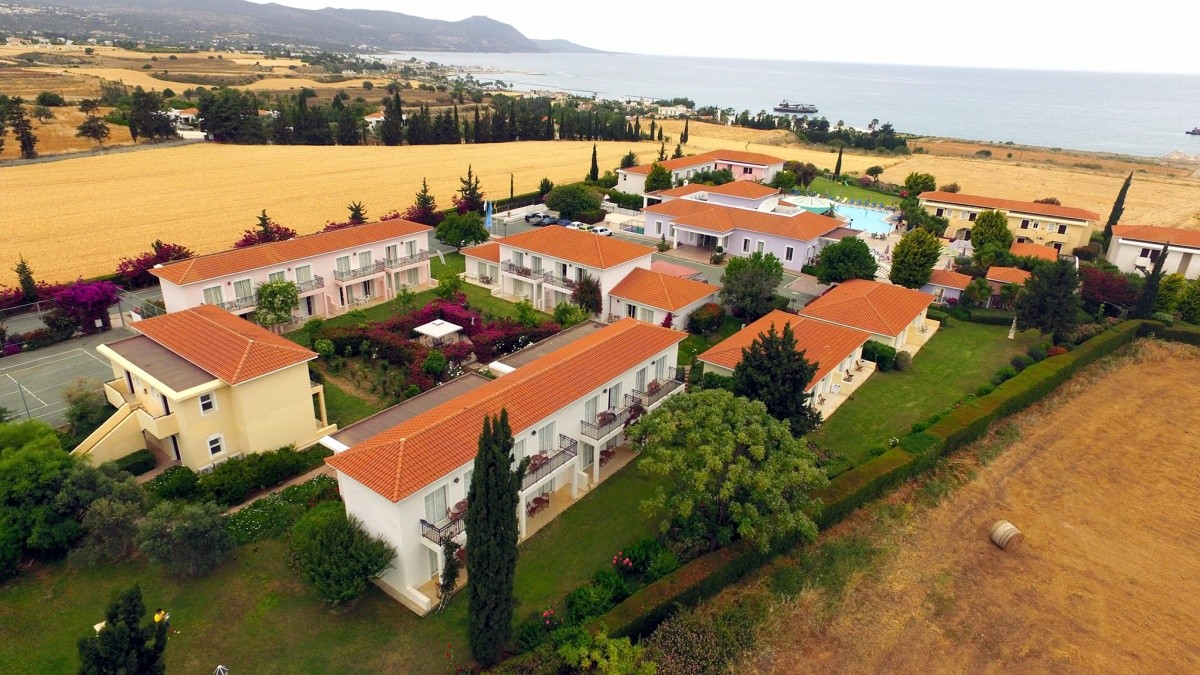 Akamanthea Holiday Village