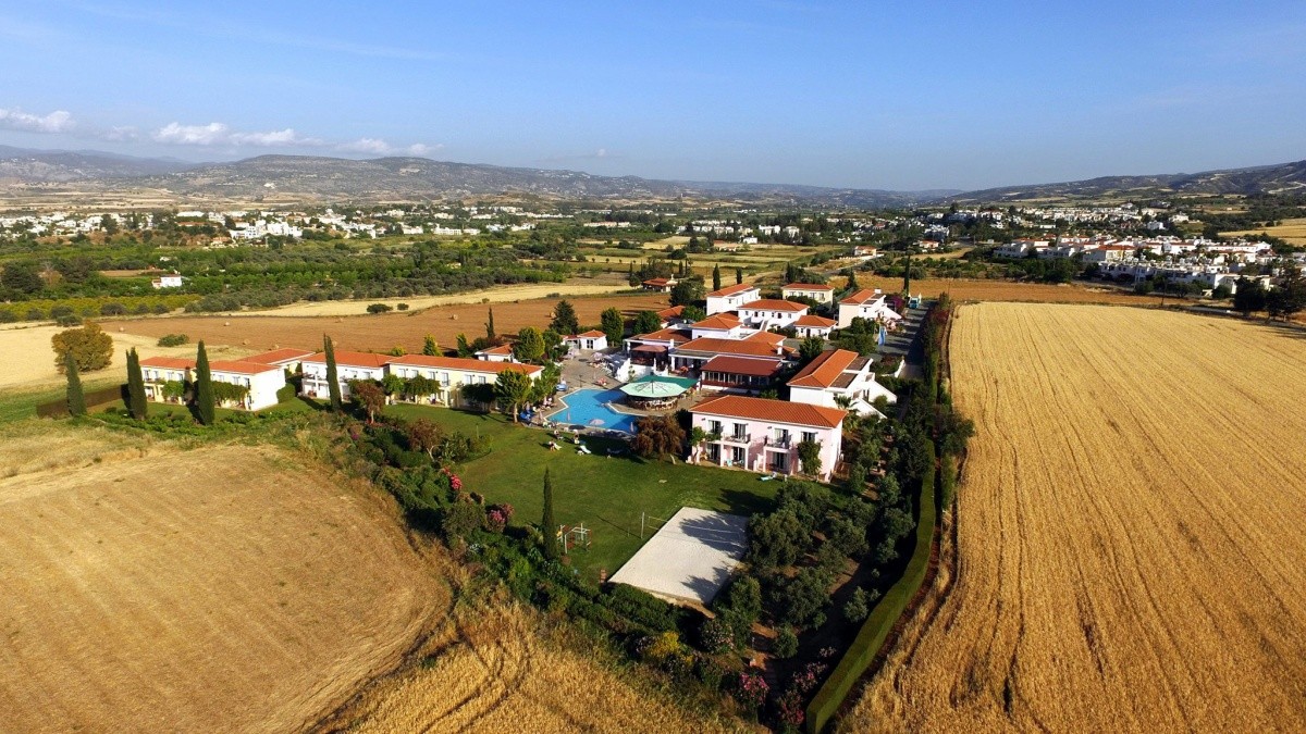 Akamanthea Holiday Village
